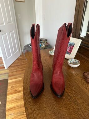 Women's Red Leather Western Heeled Boots